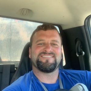 Meet your Posher, Aaron